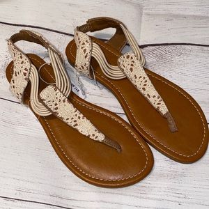 Cherokee sandals